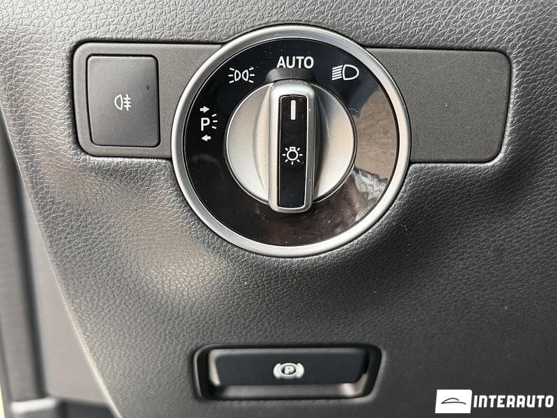 2015 Mercedes B 250E — Miniatură 14