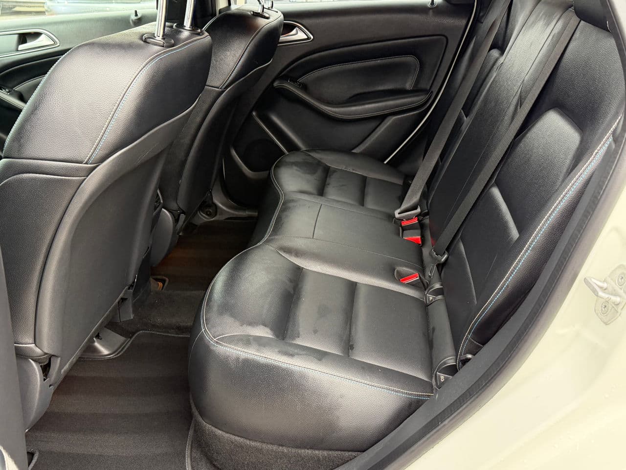 2015 Mercedes B 250E — Miniatură 18