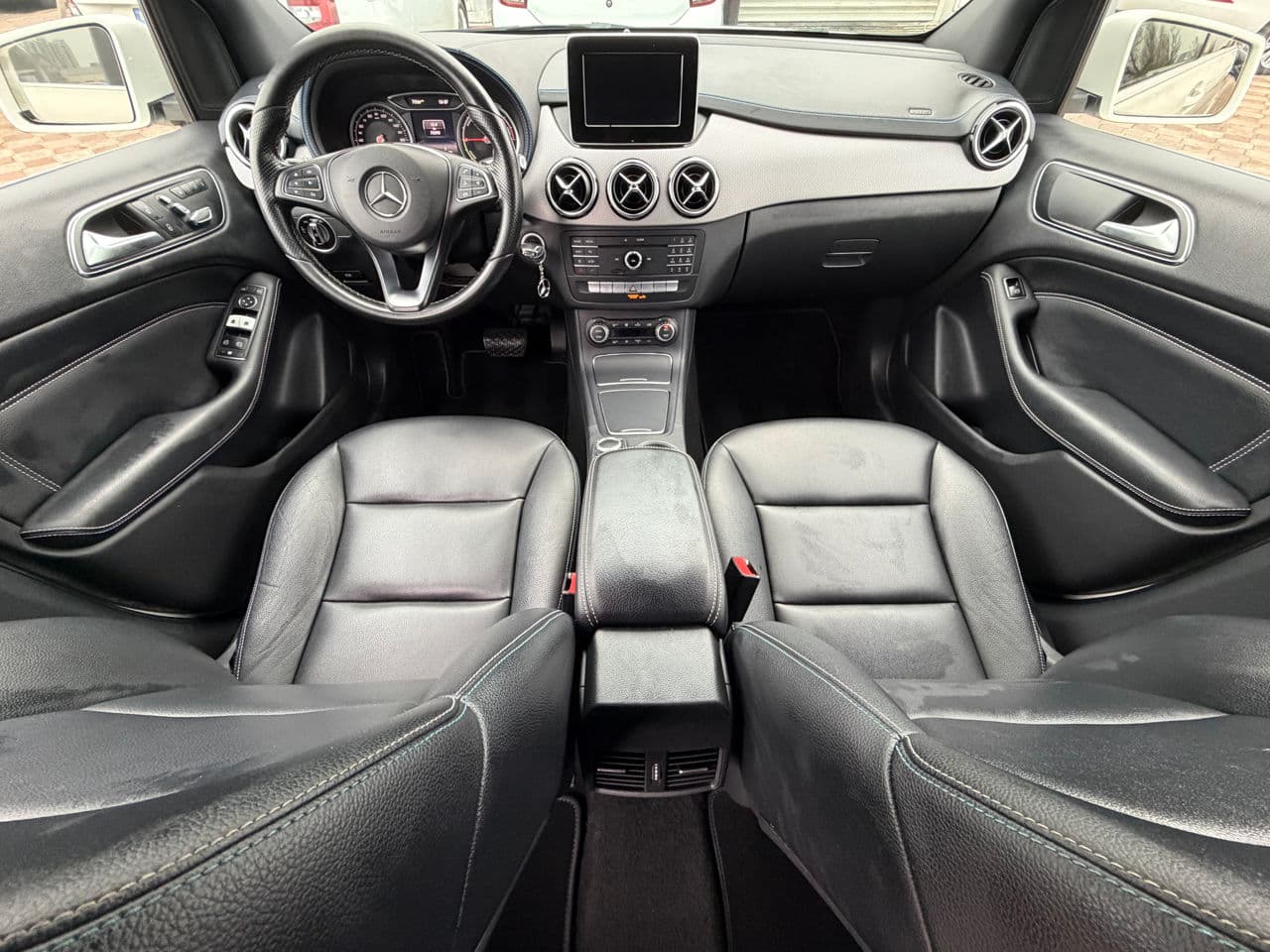 2015 Mercedes B 250E — Miniatură 10