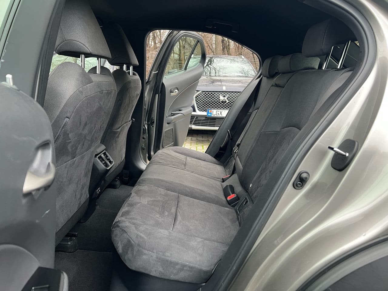 Lexus UX 250h 2019 — Миниатюра 18