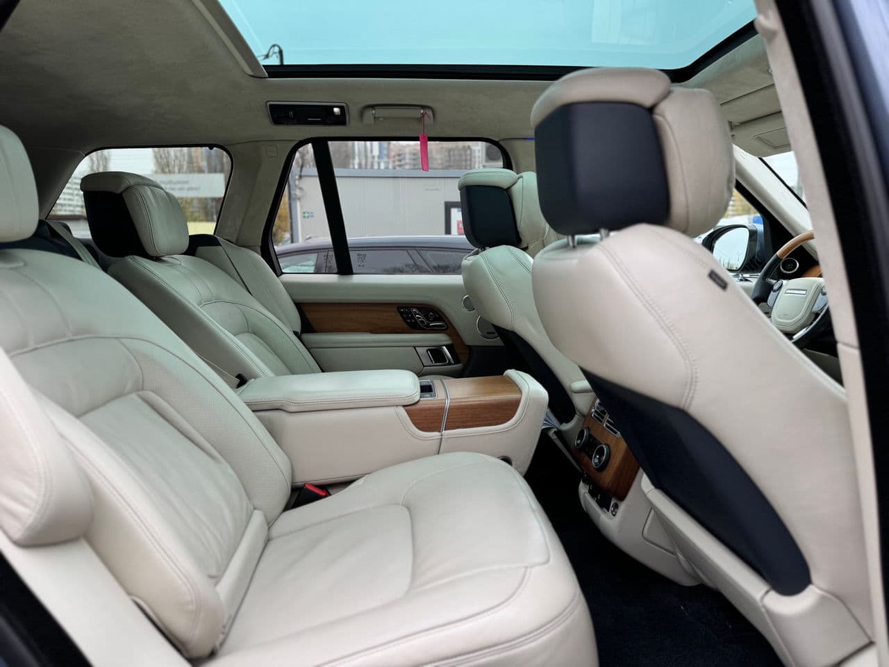 2019 Land Rover Range Rover Vogue — Miniatură 24