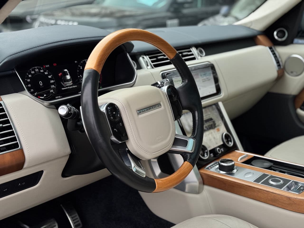 2019 Land Rover Range Rover Vogue — Miniatură 12