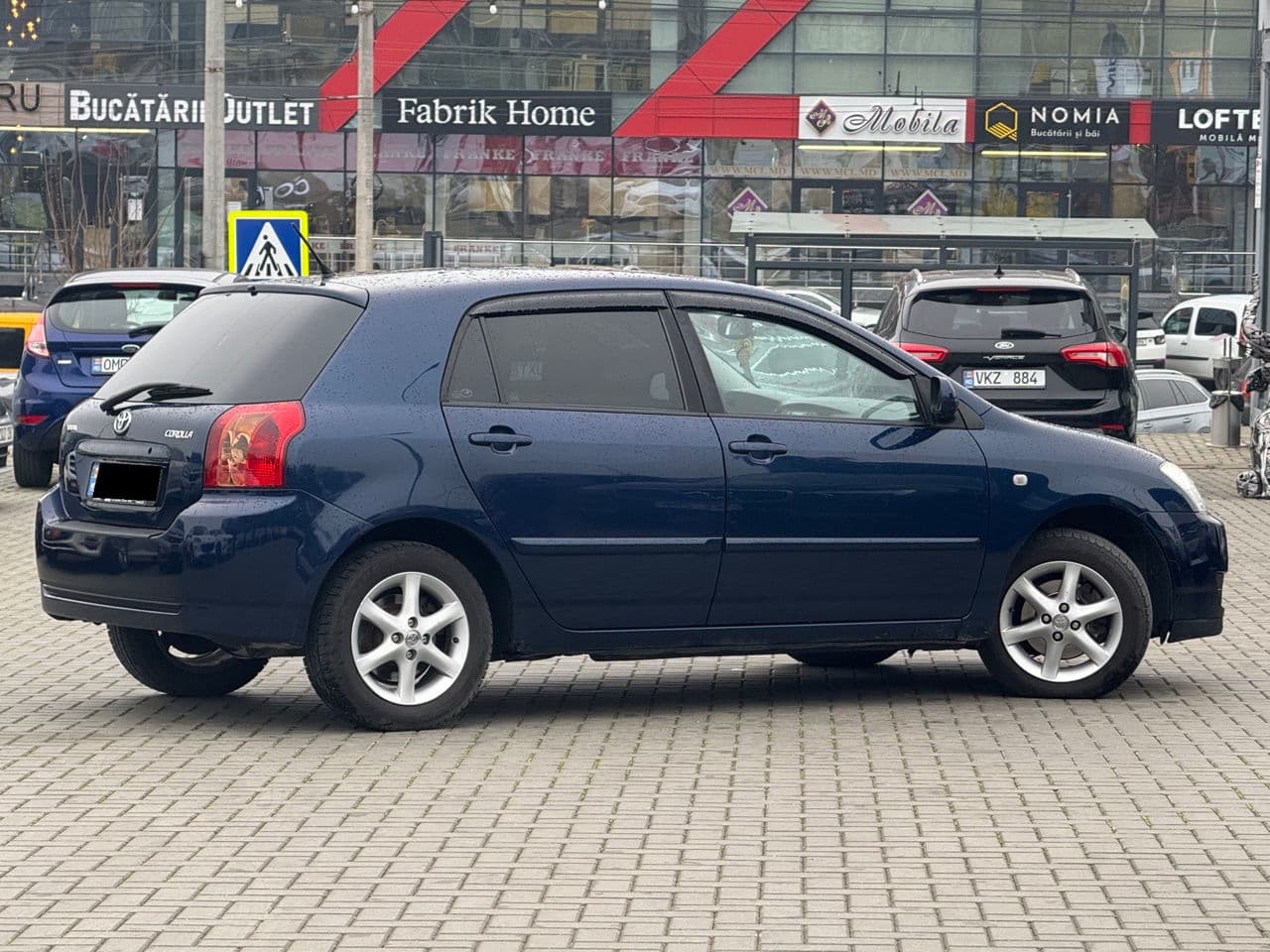Toyota Corolla 2004 — Миниатюра 3