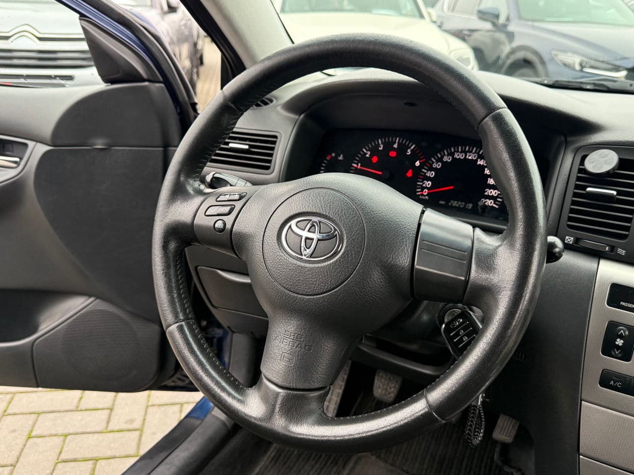 Toyota Corolla 2004 — Миниатюра 7