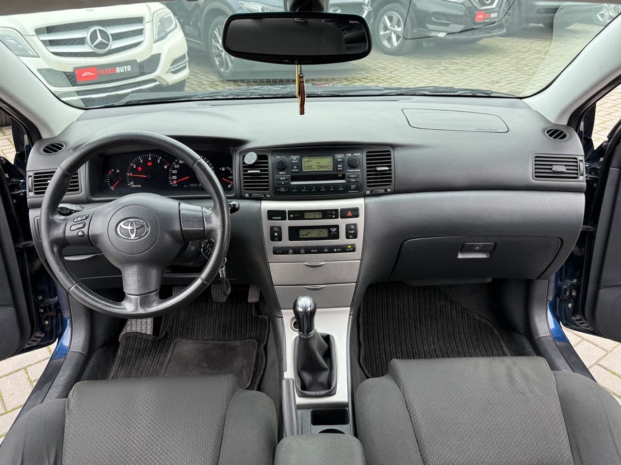 Toyota Corolla 2004 — Миниатюра 6