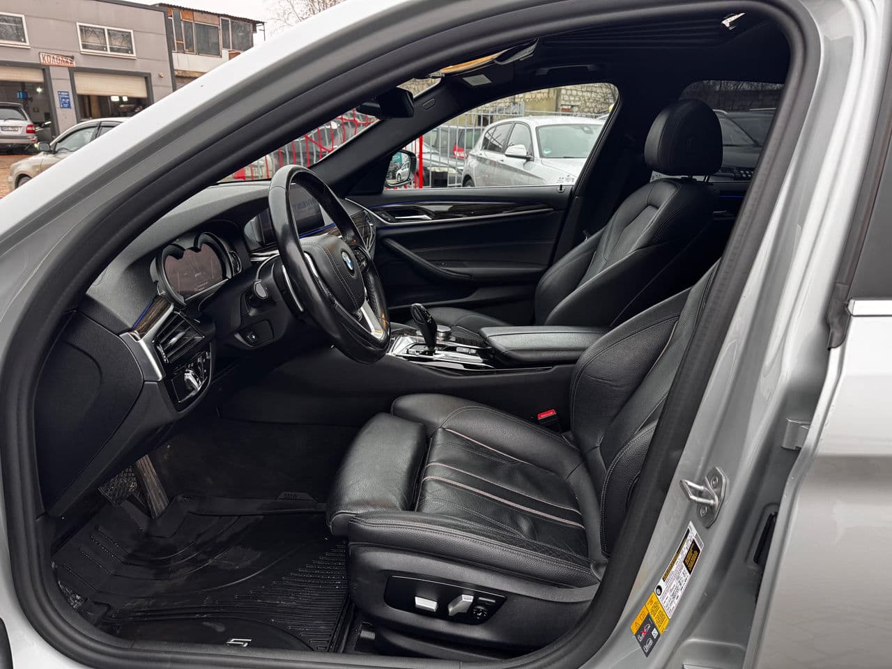 BMW 530e 2019 — Миниатюра 5
