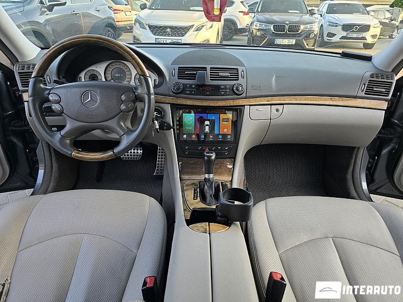 2006 Mercedes E 320 — Miniatură 6