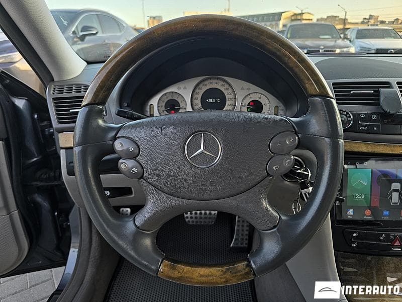 2006 Mercedes E 320 — Miniatură 7