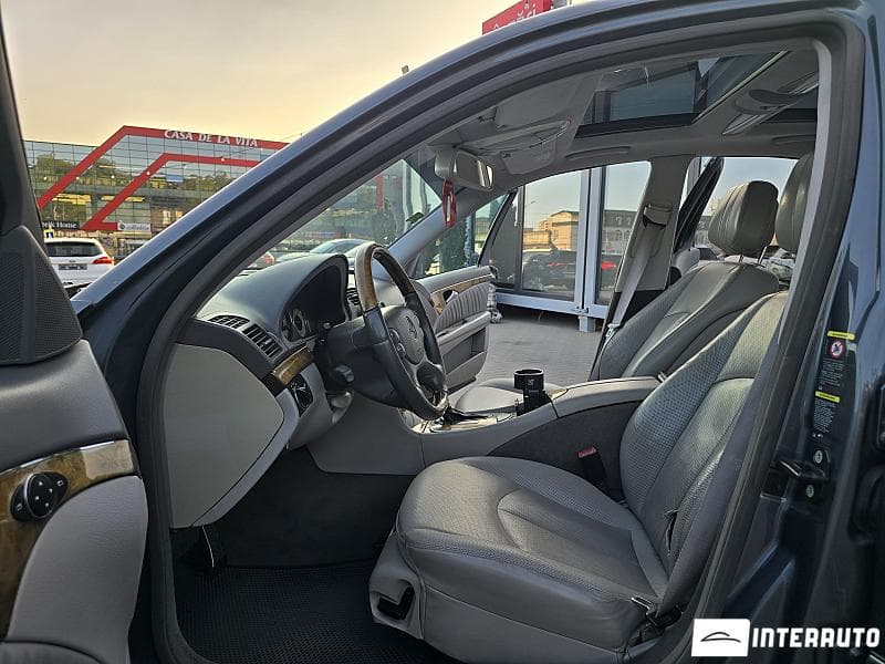 2006 Mercedes E 320 — Miniatură 5