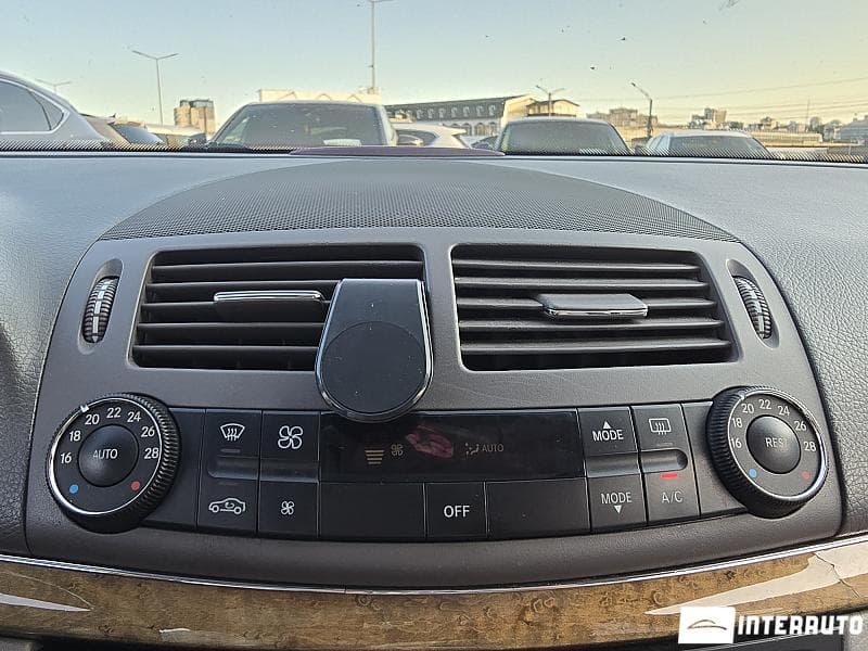 2006 Mercedes E 320 — Miniatură 10