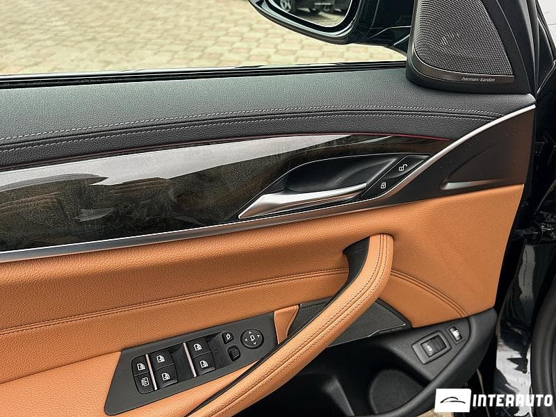 2021 BMW 530e — Miniatură 7