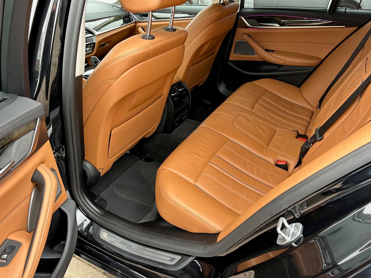 2021 BMW 530e — Miniatură 18