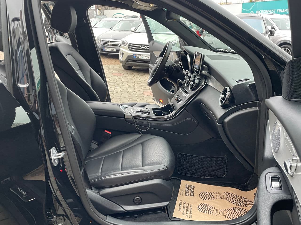 2019 Mercedes GLC 350e — Miniatură 21