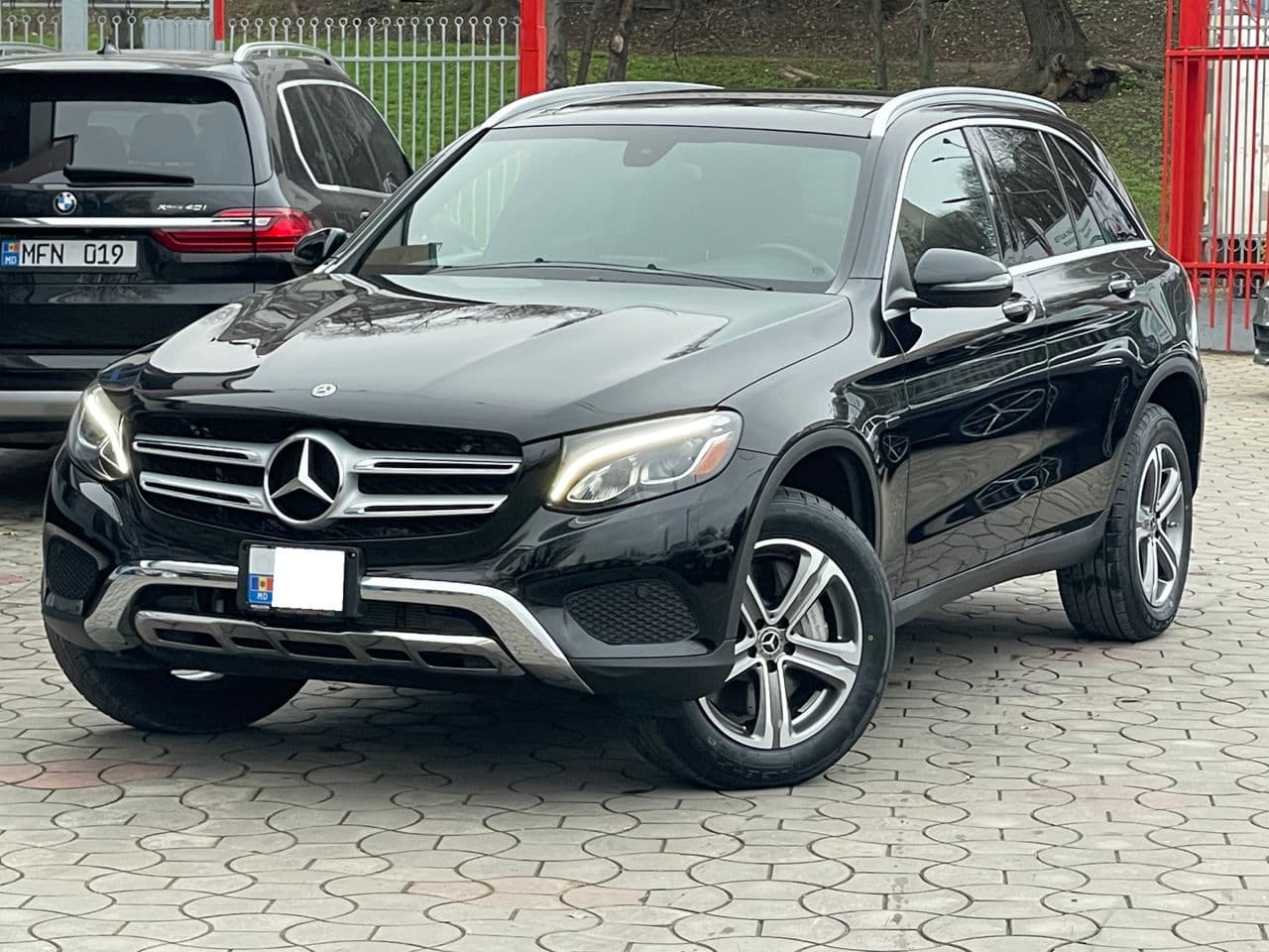 2019 Mercedes GLC 350e — Miniatură 2