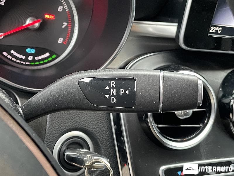 2019 Mercedes GLC 350e — Miniatură 13