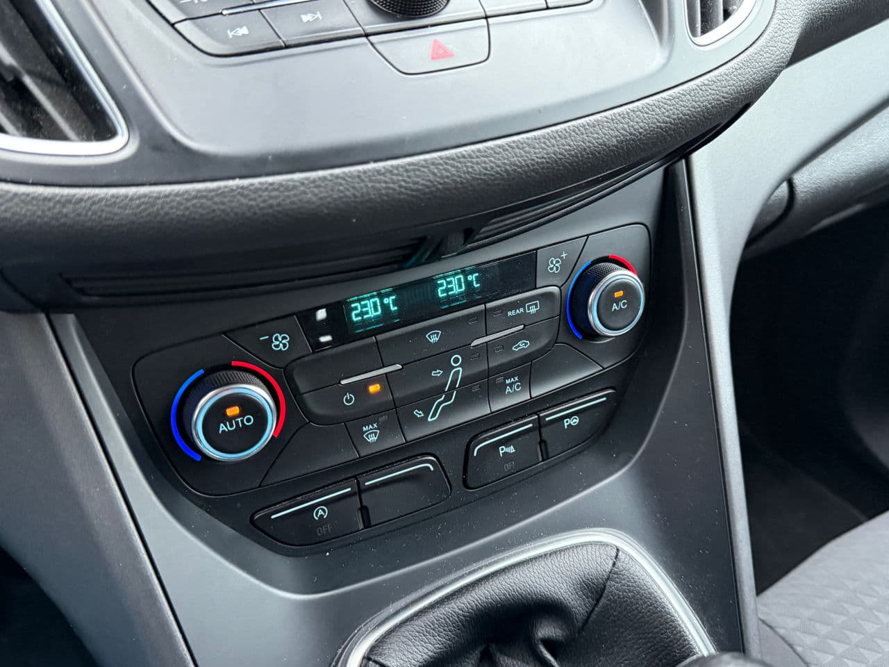 2016 Ford C-MAX — Miniatură 12