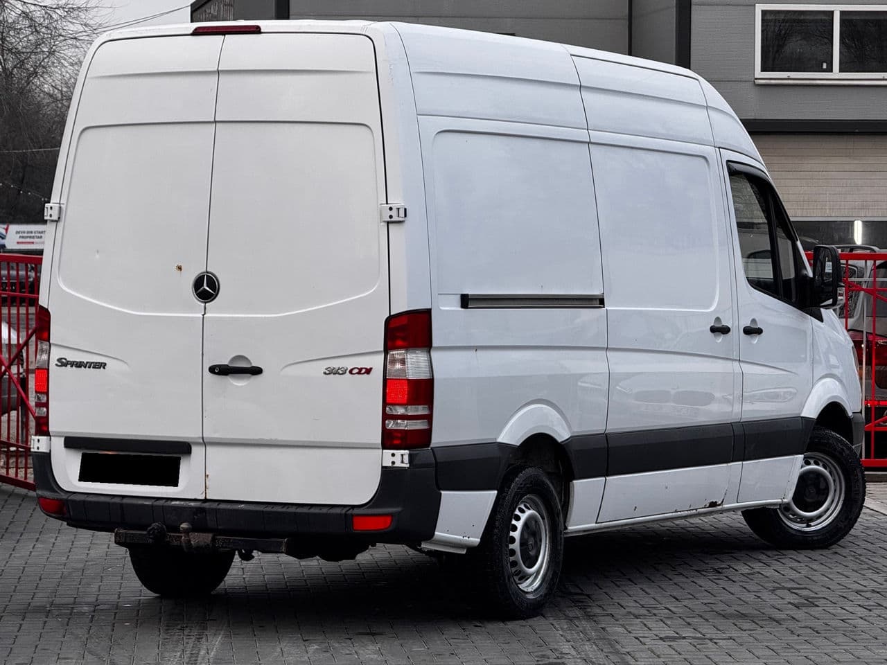 2010 Mercedes Sprinter — Miniatură 3