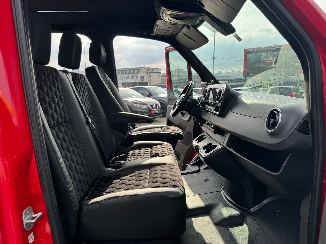 2019 Mercedes Sprinter — Miniatură 15