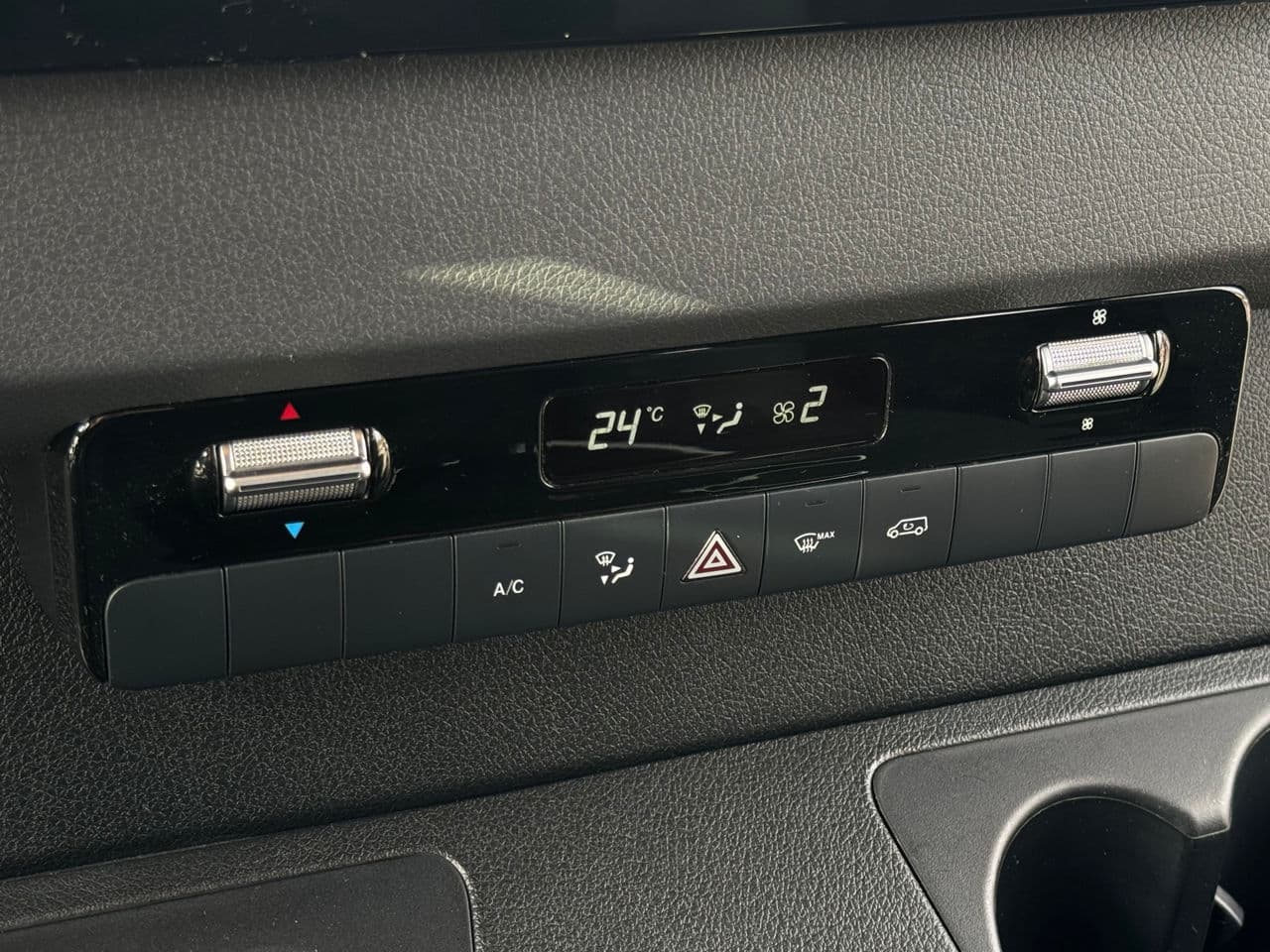 2019 Mercedes Sprinter — Miniatură 12