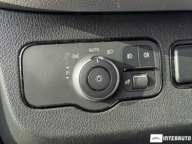2019 Mercedes Sprinter — Miniatură 18
