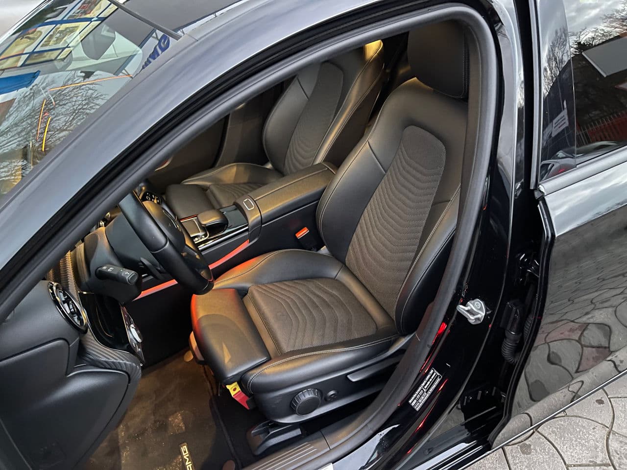 2020 Mercedes A 180 — Miniatură 12