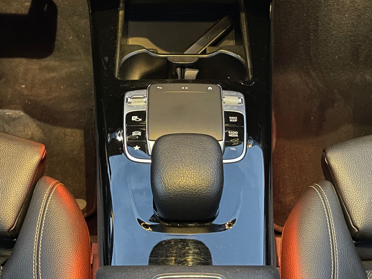 2020 Mercedes A 180 — Miniatură 11
