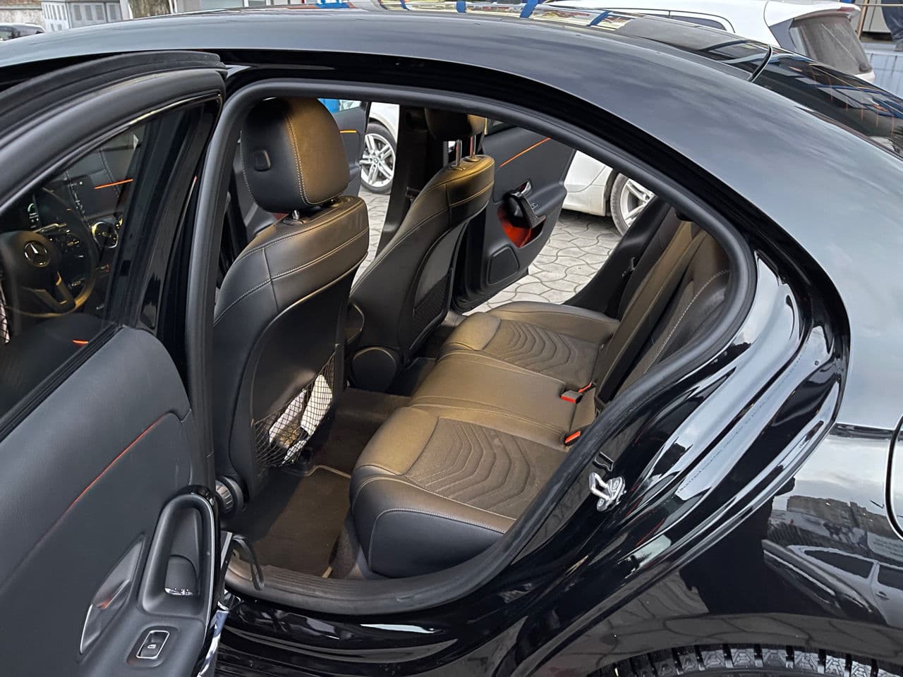 2020 Mercedes A 180 — Miniatură 15