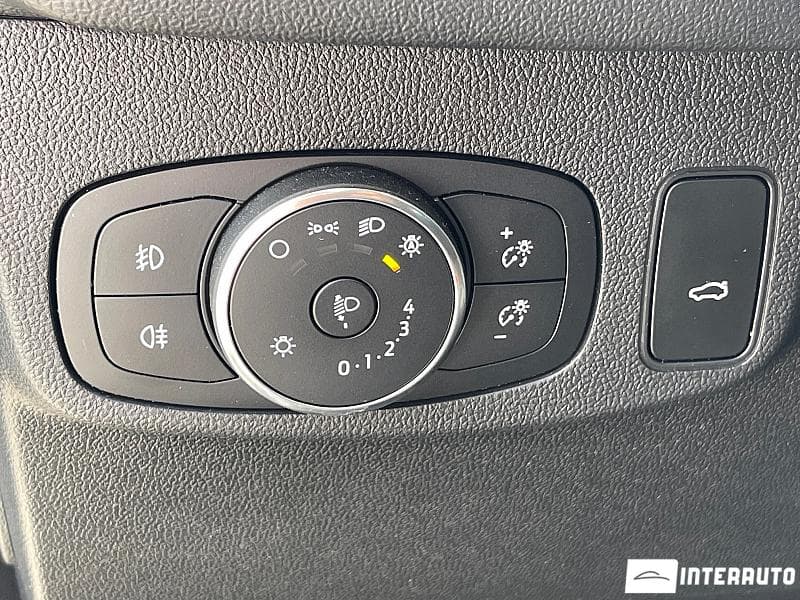 2021 Ford Focus — Miniatură 8
