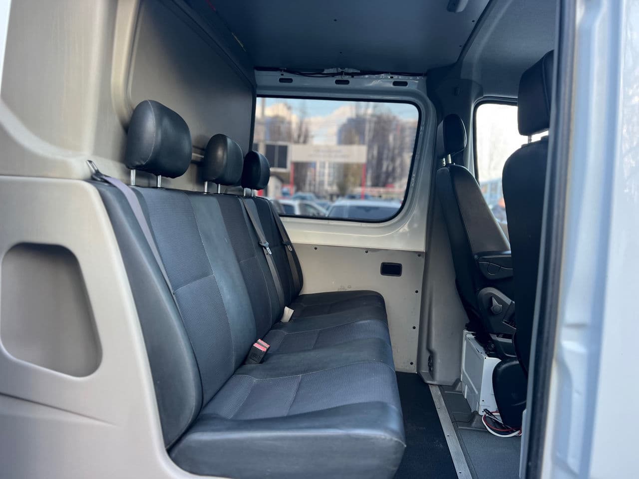 2016 Mercedes Sprinter — Miniatură 16