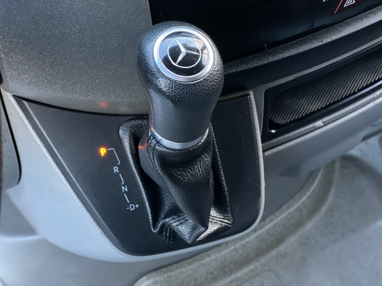 2016 Mercedes Sprinter — Miniatură 12