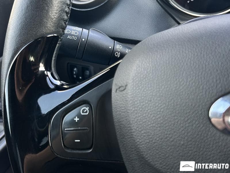 2016 Renault Captur — Miniatură 11