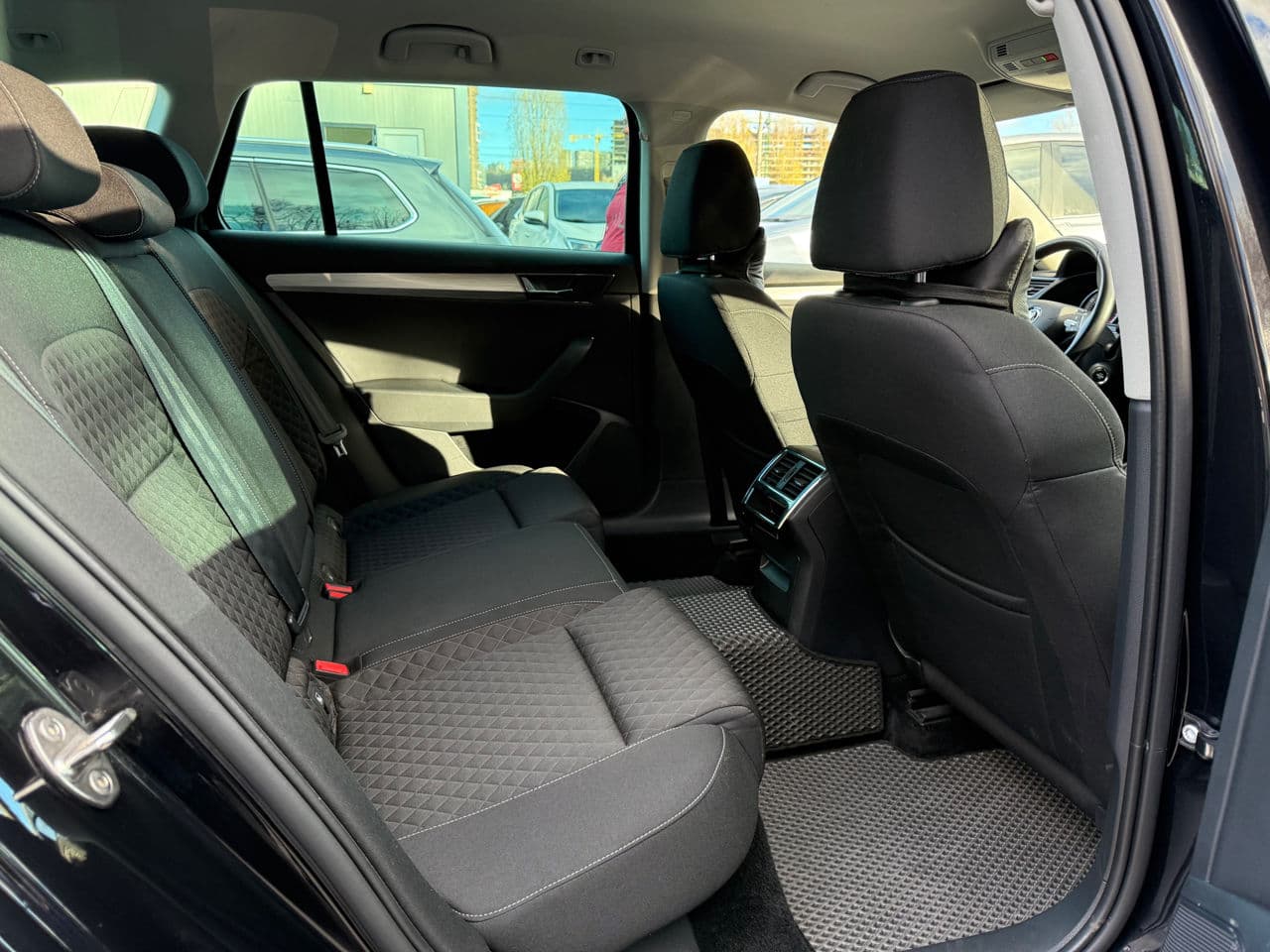 Skoda Superb 2020 — Миниатюра 16