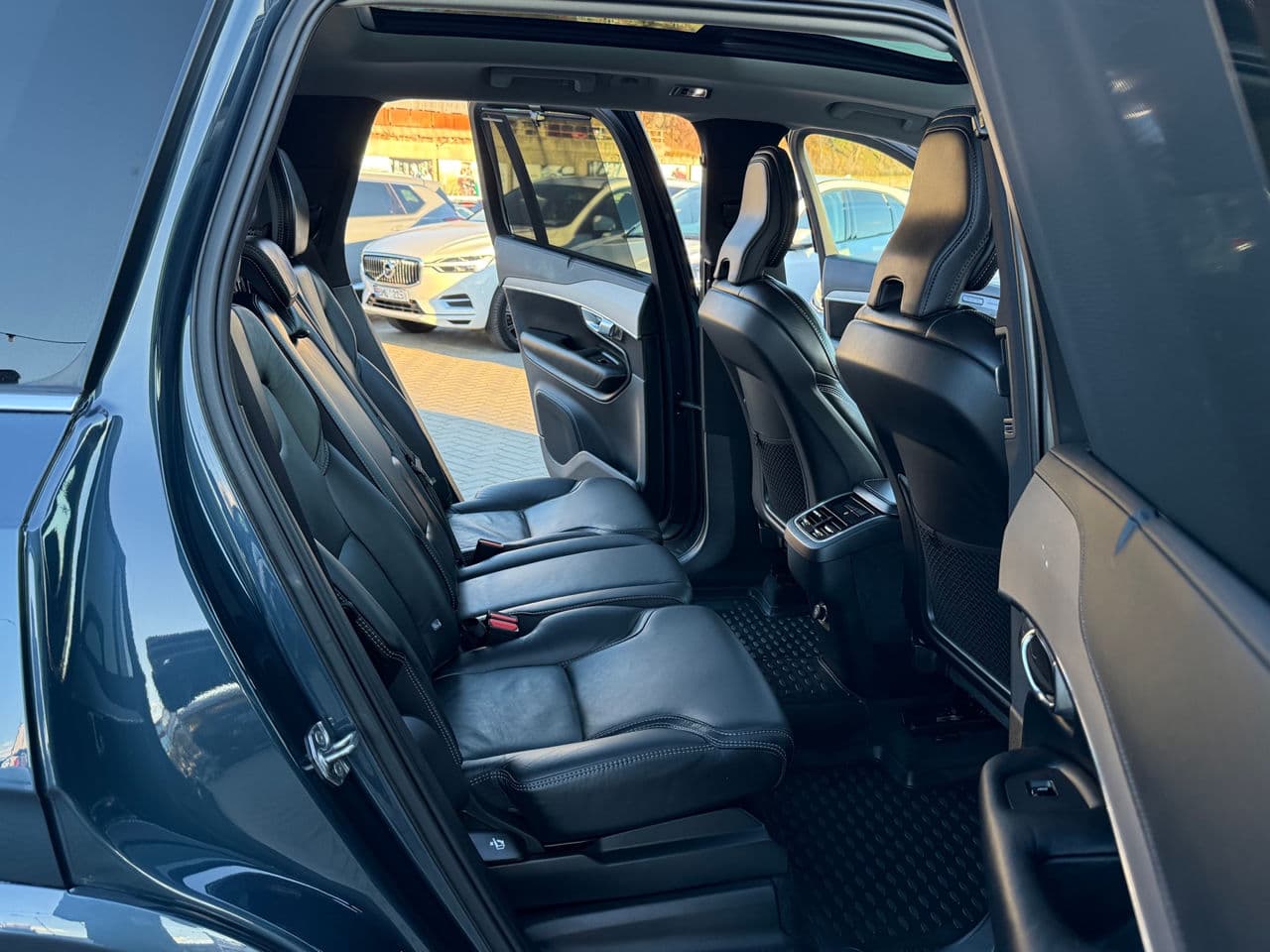Volvo XC 90 2019 — Миниатюра 17
