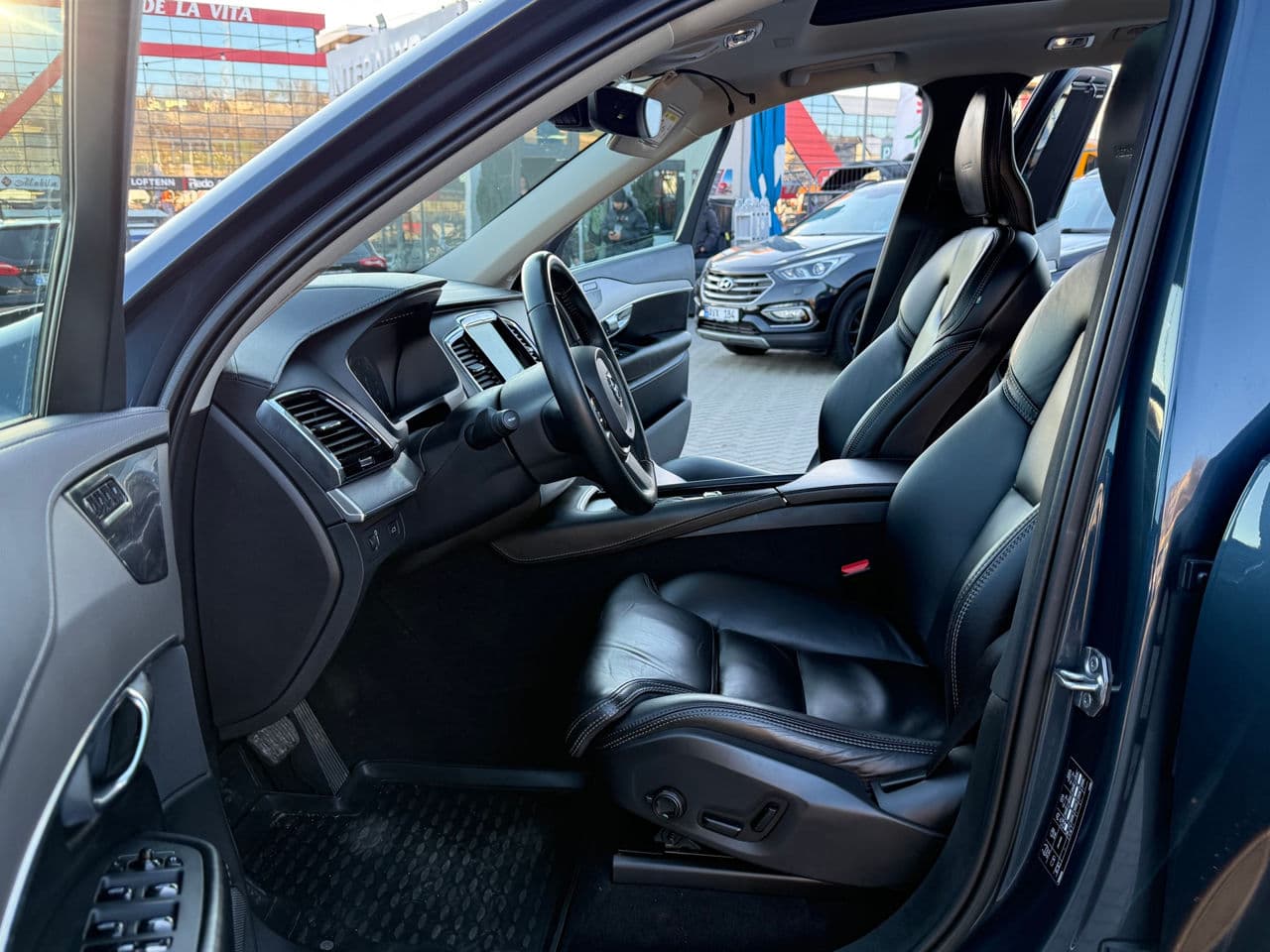 Volvo XC 90 2019 — Миниатюра 5