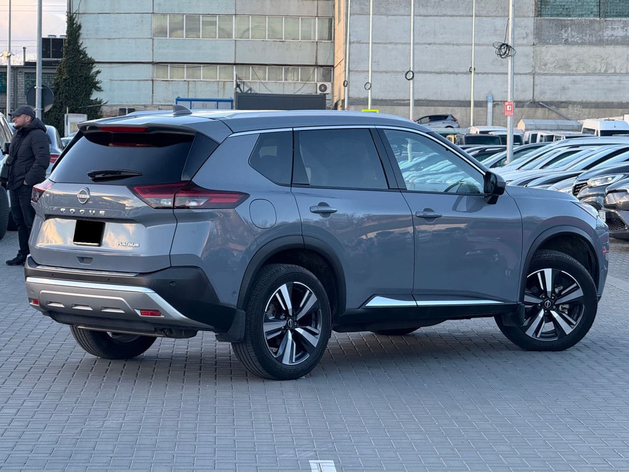 Nissan Rogue 2023 — Миниатюра 3