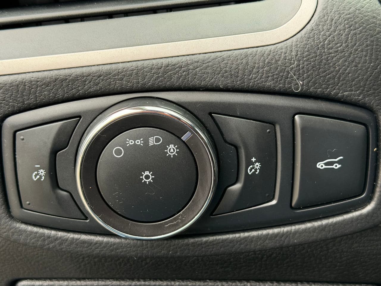 Ford Edge 2018 — Миниатюра 10