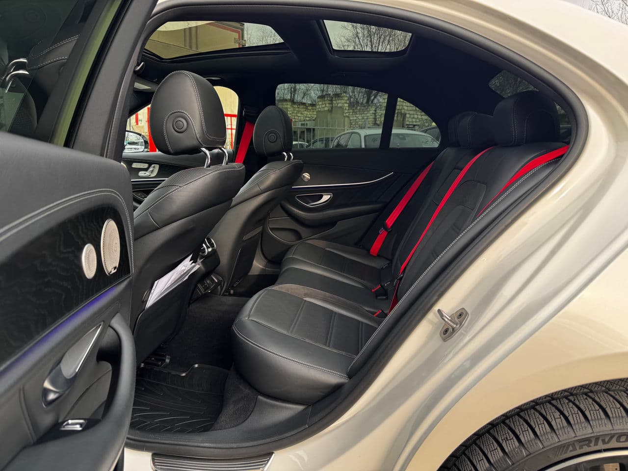 2023 Mercedes E 53 AMG — Miniatură 18