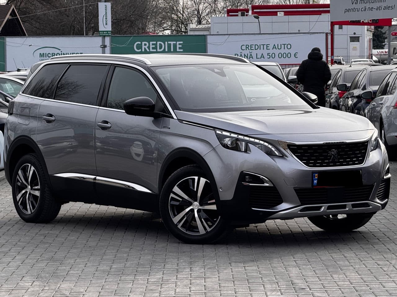 2020 Peugeot 5008 — Miniatură 3