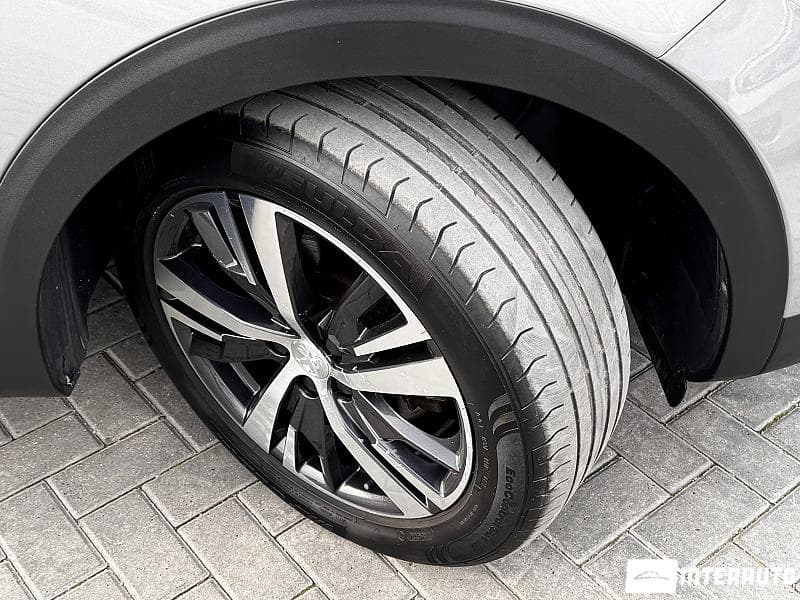 2020 Peugeot 5008 — Miniatură 18