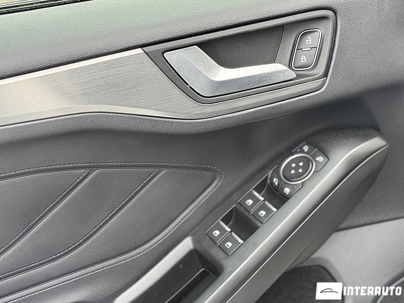 2021 Ford Focus — Miniatură 7