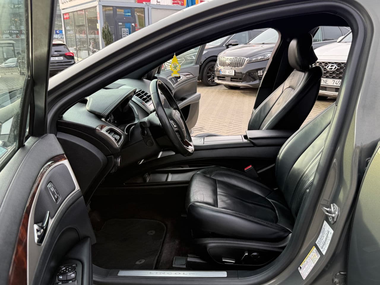 2017 Lincoln MKZ — Miniatură 5