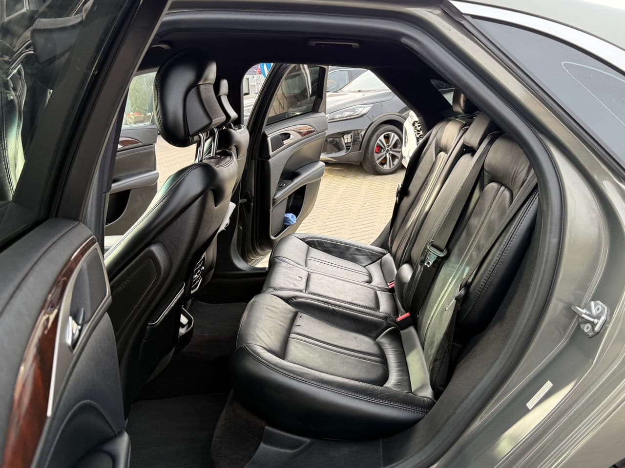 2017 Lincoln MKZ — Miniatură 12