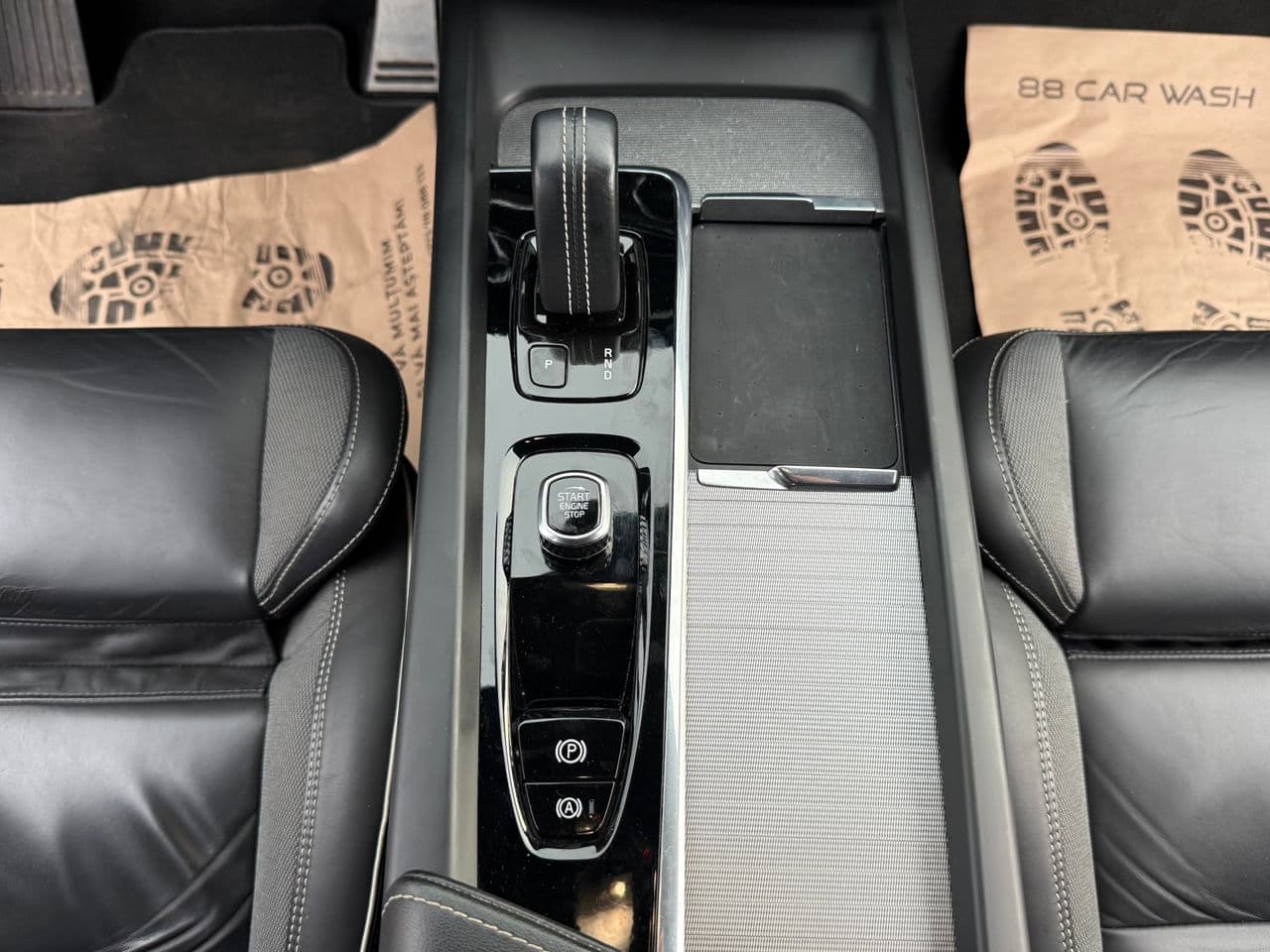 Volvo XC 60 2022 — Миниатюра 11