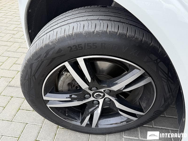 Volvo XC 60 2022 — Миниатюра 15