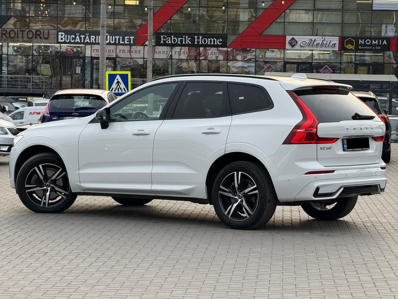 Volvo XC 60 2022 — Миниатюра 4