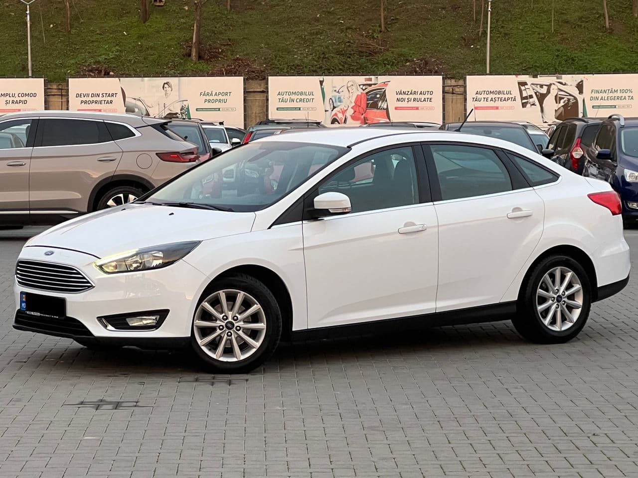 2018 Ford Focus — Miniatură 2