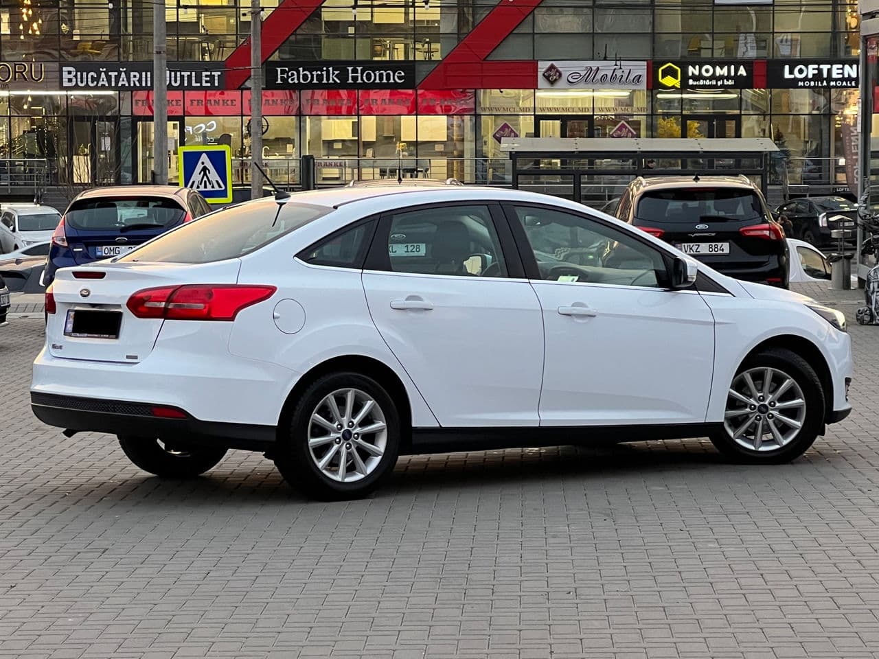 2018 Ford Focus — Miniatură 3