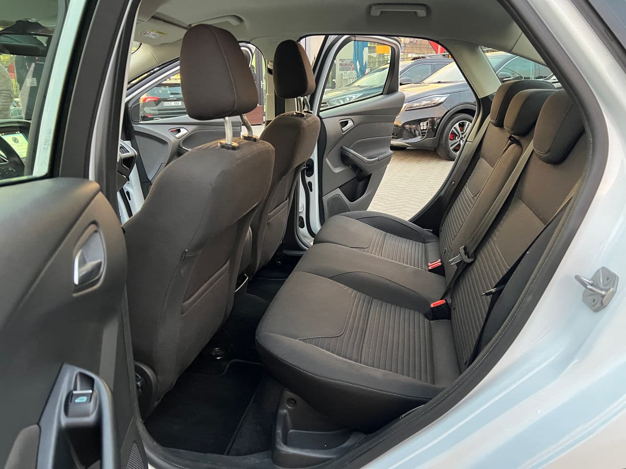 2018 Ford Focus — Miniatură 13