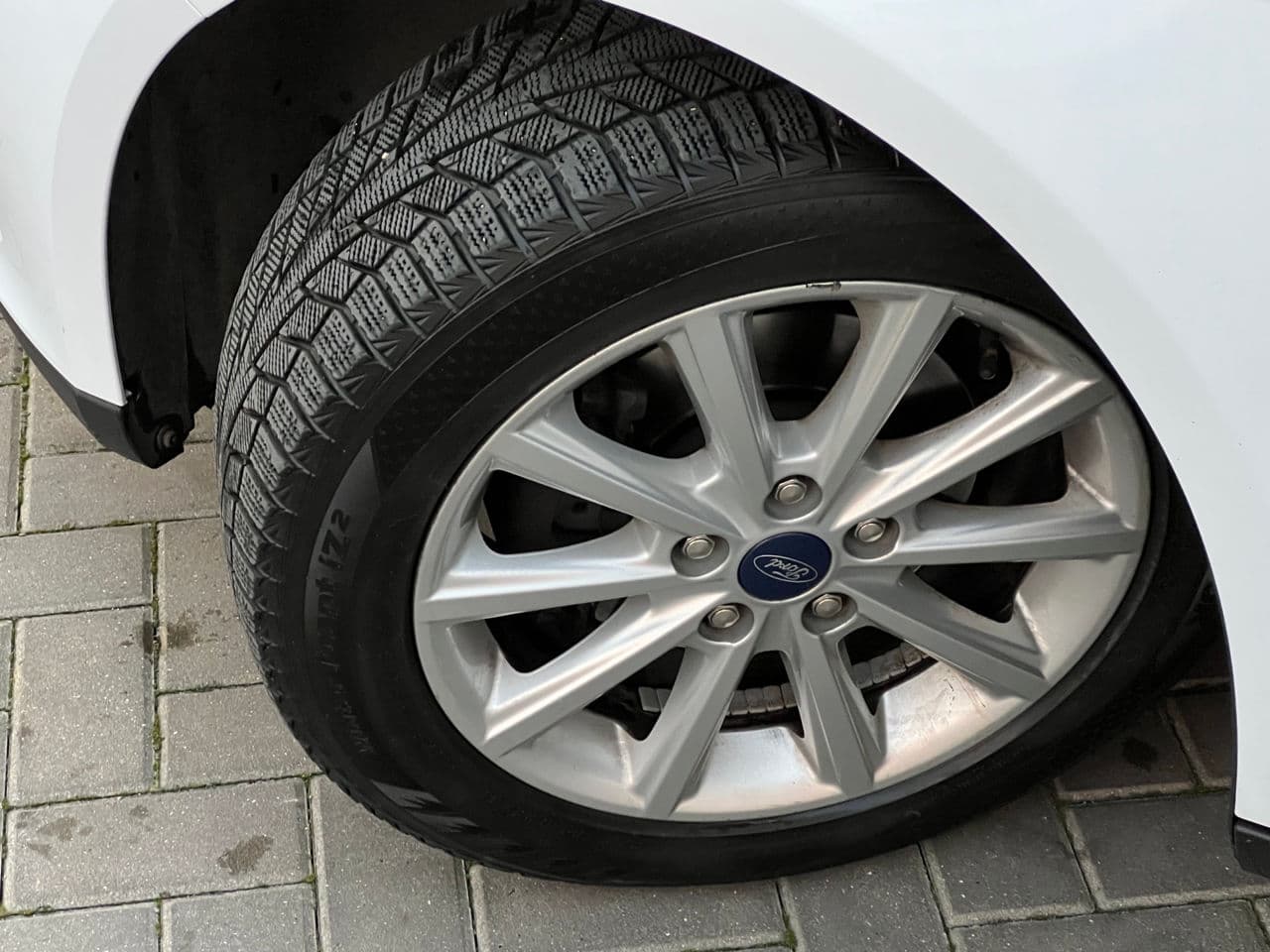 2018 Ford Focus — Miniatură 16