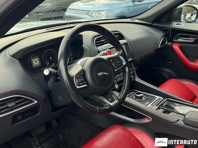 2016 Jaguar F-Pace — Miniatură 10